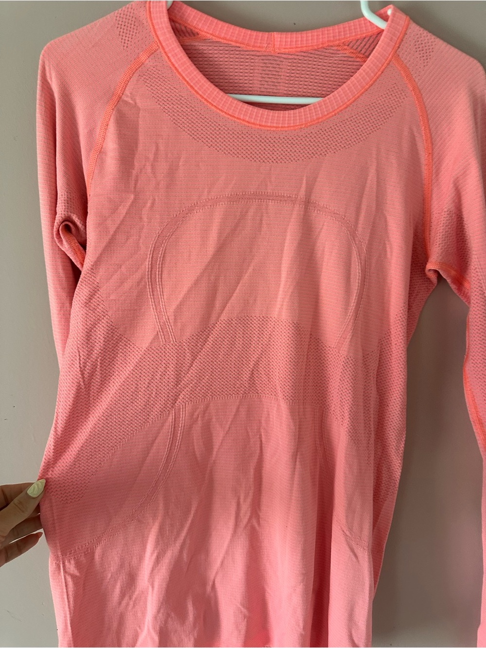 Lululemon Swiftly Tech Long-Sleeve Coral Pink Orange Women's Performance Top - Picture 3 of 9